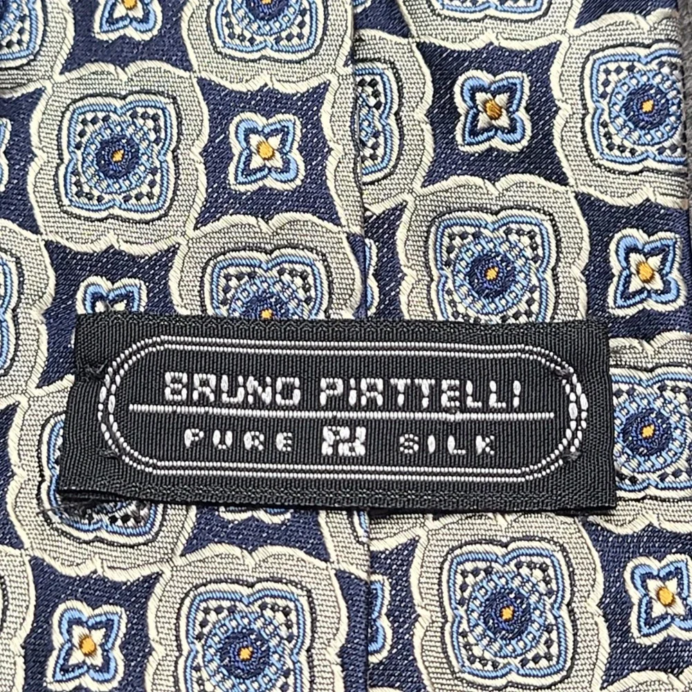 Bruno Piattelli Necktie Mens OS Blue Silver Excellent‎ Silk Geometric Medallion